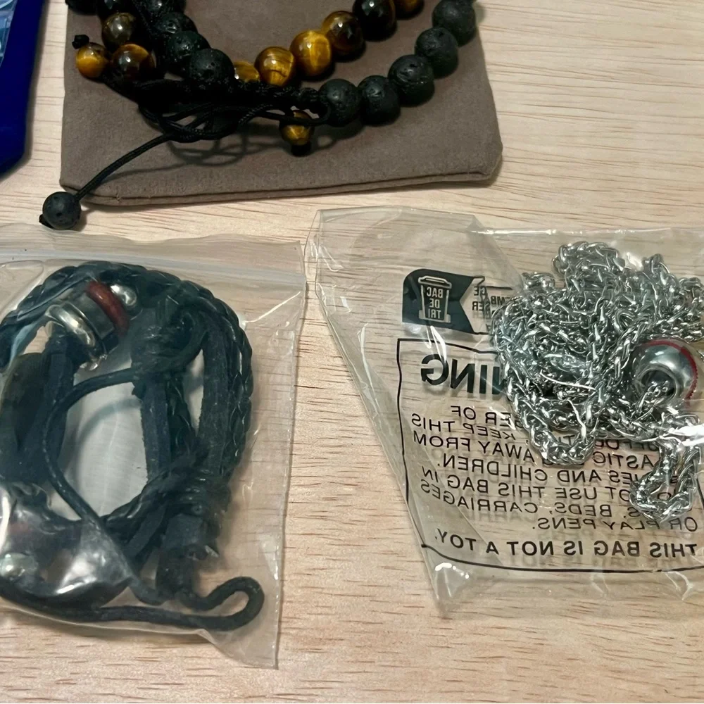 10 pcs Amazon return jewelry NIP men’s bracelets body jewelry retail resale C